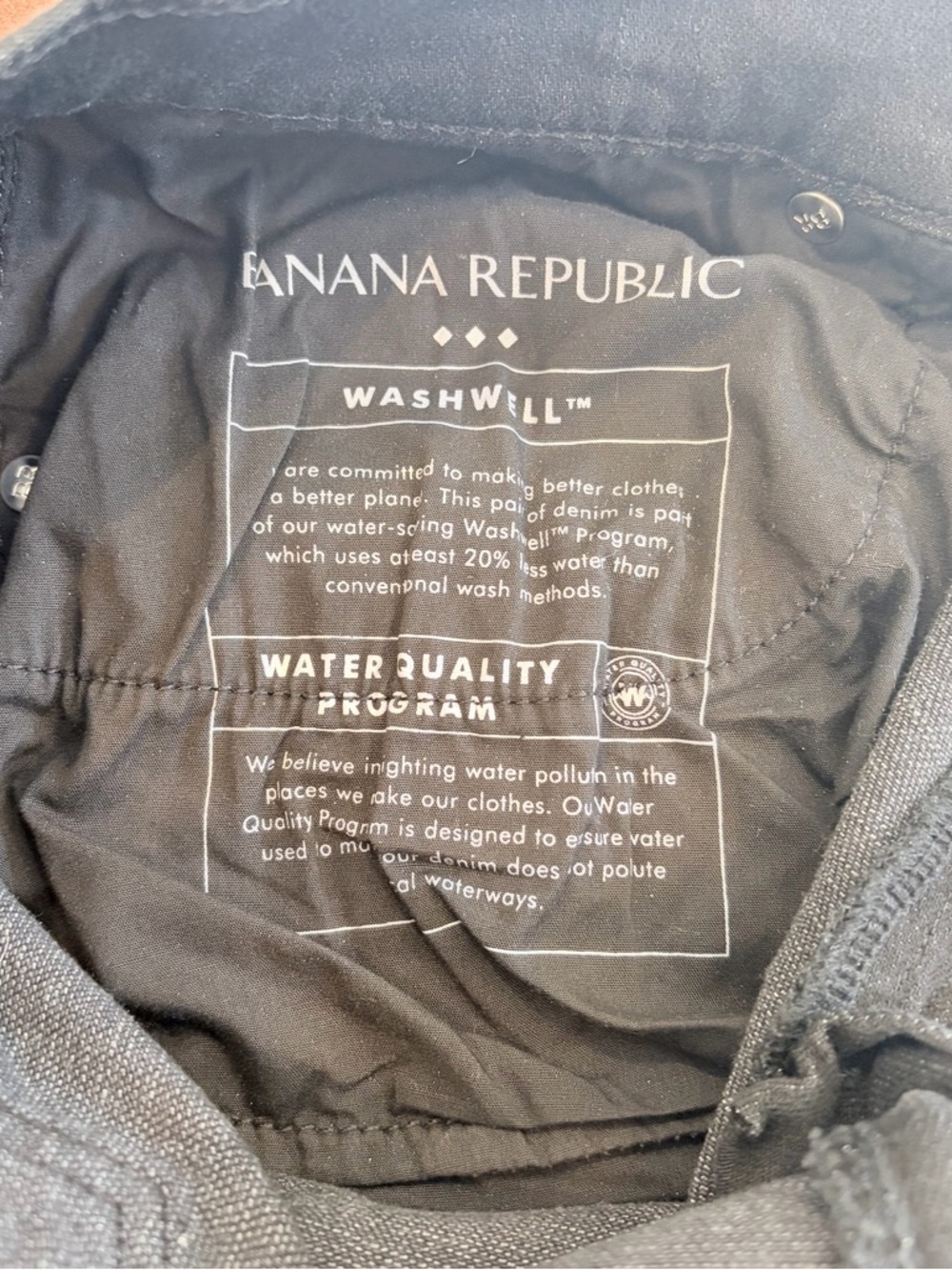 Banana Republic Girlfriend Jeans Black Distressed Tall 29/8 Minimalist Capsule - Picture 8 of 12